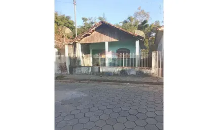 Casa com 2 quartos à venda no Centro, Virgínia 