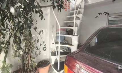 Aluga-se casa no galo branco, superior | ambiente familiar | aceita somente pet pequeno porte