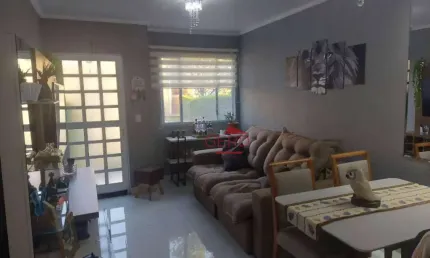 Casa Mobiliada à Venda  em  Condomínio  - Estrada do Capuava, Cotia, SP por R$ 470.000