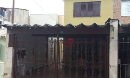 sobrado com 3 dormitórios e armários embutido, 2 vagas e Edícula