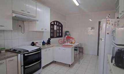 Sobrado com 3 dormitórios à venda, 236 m² por R$ 855.000,00 - Bela Vista - Osasco/SP