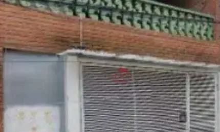 Vende-se Casa Sobrado com 200m² de área construída, dividida em 3 pisos