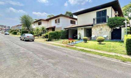 Casa Contemporânea no Cond. Carmel (SP II) – 4 Dorms, 3 Suítes, Gourmet, Lazer Completo e Vista para APP – Cotia/SP