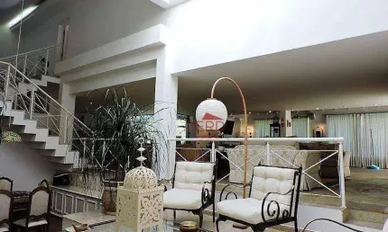 Casa de Alto Padrão no Condomínio Jd. Colonial – 5 Suítes, Lazer Completo e Energia Solar!