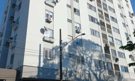 Apartamento com 3 Dormitórios sendo 1 Suíte no Centro