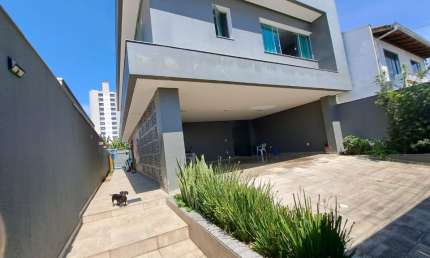 Casa com 4 quartos à venda no São João, Itajaí 