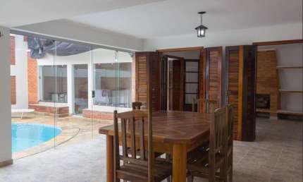 Casa para Venda em São Bernardo do Campo, Nova Petrópolis, 5 dormitórios, 1 suíte, 4 banheiros, 2 vagas