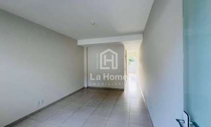 Casa com 2 quartos para alugar no Velha, Blumenau , 101 m2 por R$ 2.600