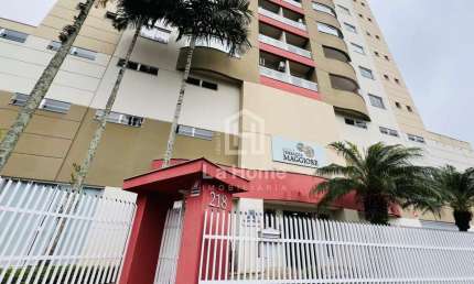 Apartamento com 2 quartos para alugar no Centro, Blumenau , 70 m2 por R$ 2.400