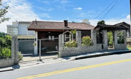 Casa com 2 quartos à venda na Escola Agrícola, Blumenau , 284 m2 por R$ 650.000
