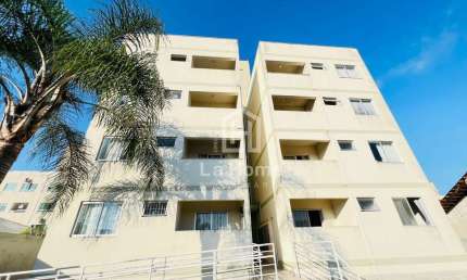 Apartamento com 2 quartos para alugar na Bela Vista, Gaspar , 68 m2 por R$ 1.800