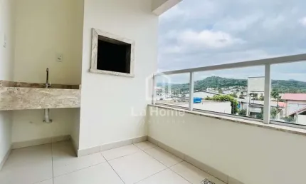 Apartamento com 2 quartos para alugar em Água Verde, Blumenau , 68 m2 por R$ 1.800