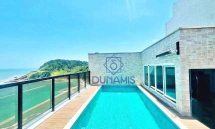 Cobertura duplex DECORADA À VENDA na Praia da Enseada