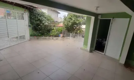 CASA TÉRREA EM OSASCO - 3 QUARTOS, 2 BANHEIROS, 3 VAGAS DE GARAGEM - OPORTUNIDADE ÚNICA POR R$500.000,00!