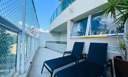 O seu giardino no The Lake, totalmente mobiliado e SPA/Hidromassagem (piscina na varanda)