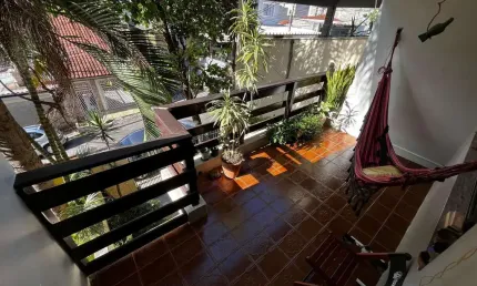 Casa à venda no km 18 em osasco-sp: amplo imóvel com 3 quartos, 2 suítes, 3 banheiros e 3 vagas de garagem!