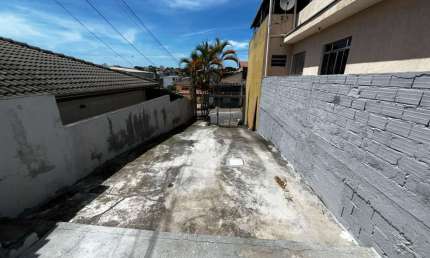 Oportunidade! 2 Casas no Mesmo Quintal em Osasco-SP, Bairro Veloso - 2 Quartos, 2 Suítes, 5 Vagas - Ótimo para Investimento