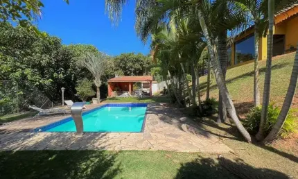 Fazendinha-4 dorms / 2 suítes - TÉRREA - Natureza e privacidade! Gourmet, piscina e VISTA!