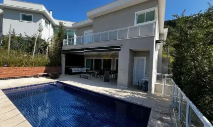 Casa em condomínio fechado com 6 quartos para alugar no Tamboré, Santana de Parnaíba , 390 m2 por R$ 28.000