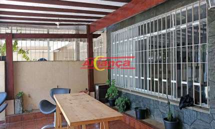 CASA COM 4 DORMITÓRIOS TENDO UMA EDICULA NO FUNDO A VENDA, 181 M² - Vila São Luis     Guarulhos - S