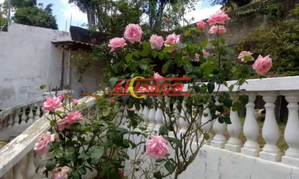 CASA COM 657m² DE TERRENO COM 4 QUARTOS, 2 SUITES, 5 VAGAS, 2 SALAS, VILA ROSÁLIA, GUARULHOS, SP