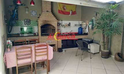 SOBRADO COM 3 QUARTOS SENDO 2 SUÍTES EM FINO ACABAMENTO NA VILA AUGUSTA EM GUARULHOS, SP