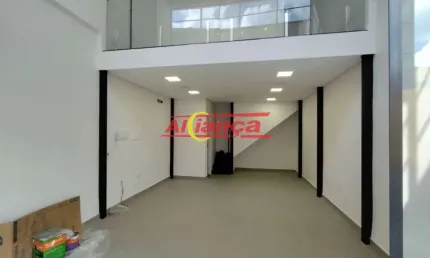 SALA COMERCIAL Próximo a restaurantes, lojas, Supermercados, padarias e outros comércios da região.