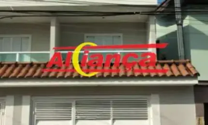 Sobrado Recém com acabamento finalizado pronto para moradia.