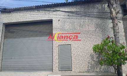 GALPÃO  TODO REFORMADO, TODO NOVINHO  COM POTÃO AUTOMATICO!!! A   POUCOS  METROS DA  DUTRA .