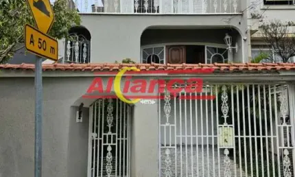 sobrado na Agua Fria, com piscina, ótimo negócio para moradia, escritório ou clínica