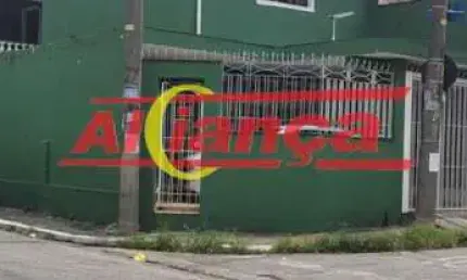 Sobrado na Vila Itapegica Próximo ao Shopping Internacional 114 m², 3 dorm, 2 vagas, churrasqueira