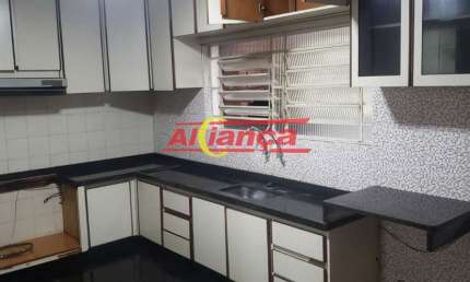 Sobrado à Venda com 3 Dormitórios (1 Suíte), 2 Vagas Cobertas e Churrasqueira!