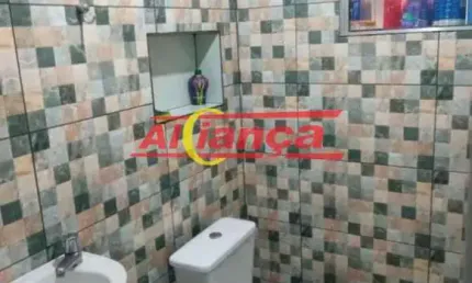 [ Sobrado parte de baixo 2 cômodos banheiro, parte de cima 2 cômodos banheiro com tanque e local par