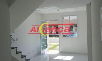 SOBRADO A VENDA COM 2 QUARTOS E 2 BANHEIROS, 54M² - BONSUCESSO - GUARULHOS.