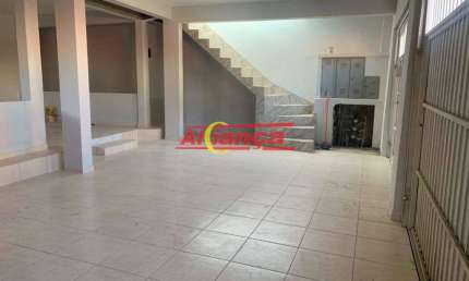 Casa Comercial ou Residencial com terreno grande no Jd Arapongas
