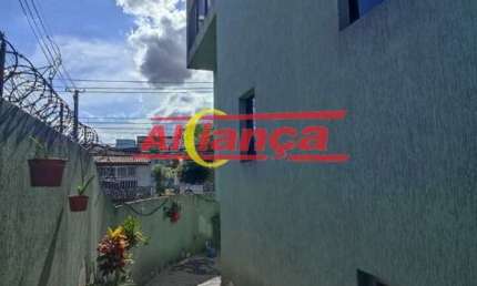 Sobrado maravilhoso com 3 quartos e 4 vagas - Jardim Bela Vista / Guarulhos