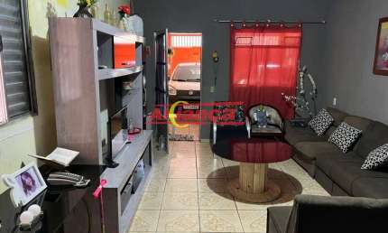 Sobrado ideal para renda dividido em 3 residências na região do Bela Vista