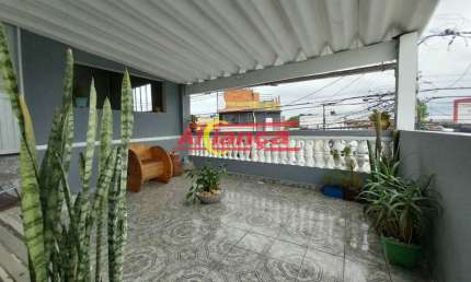 Casa terreno 250m², 6 dormitórios sendo 1 suíte, 5 banheiro e 2 vagas - Jardim Cumbica - Guarulhos