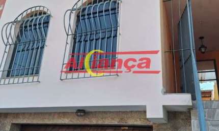 Lindo Sobrado Germinado à Venda no Jardim Santa Mena - 130m² de Conforto e Praticidade