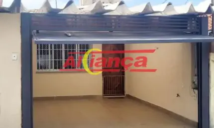 Casa térrea na vila isolina mazzei com edícula nos fundos.