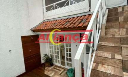 SOBRADO COM PISCINA À VENDA NO JARDIM ANÁLIA FRANCO 200 M², 3 DORMITÓRIOS, 4 VAGAS