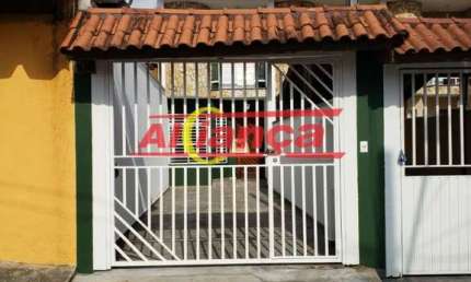 sobrado próximo ao shopping Aricanduva, Jardim Arize, com duas suítes, 2 vagas de garagem, novinho,