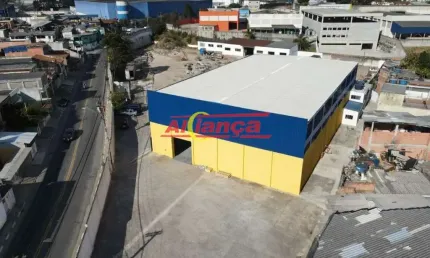 Galpão / Depósito / Armazém à venda, 2000m² - Água Chata