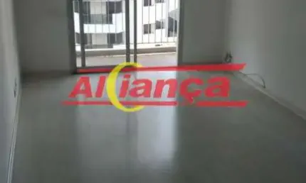 Apartamento com uma boa  estruturado com varias opção de comércios e ônibus.