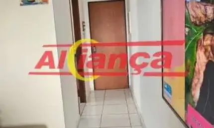 apartamento com 2 dorms  1 com suíte, 2 vagas de garagem.  muito bem localizado