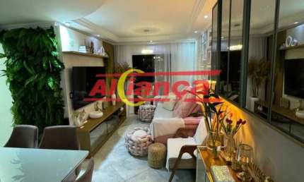 Apto 3 dorms. sendo 1 suite no Cond.Villagio Golden Tower.