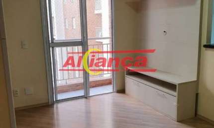 AP andar alto em excelente estado, ótima localização com uma vaga de garagem coberta, elevador, laze