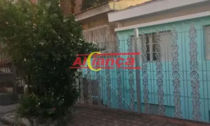 3 CASAS EM UM ÚNICO TERRENO DE 200m² - IDEAL PARA INVESTIDORES OU FAMÍLIAS AMPLAS!