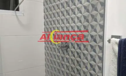 Apartamento com 2 dormitórios, móveis planejados, ar-condicionado e 1 vaga. Pronto para morar!