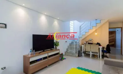 Sobrado 104m², com 3 quartos e 1 suíte à venda no Jardim Santa Clara